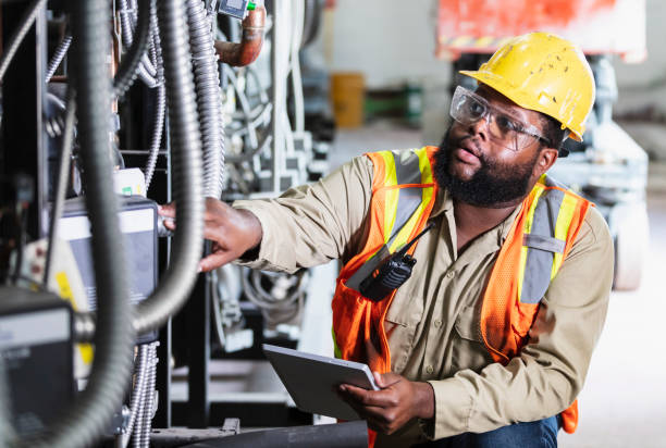Best Local Electrician Companies  in Deenwood, GA